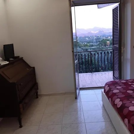 Dom wakacyjny La Casa Tra Gli Ulivi Di Fonte Nuova 2