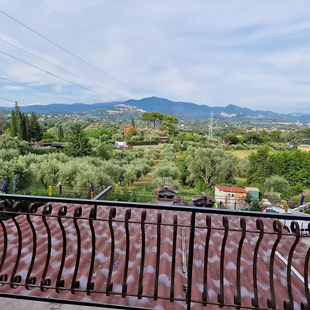 La Casa Tra Gli Ulivi Di Fonte Nuova 2 Holiday home *