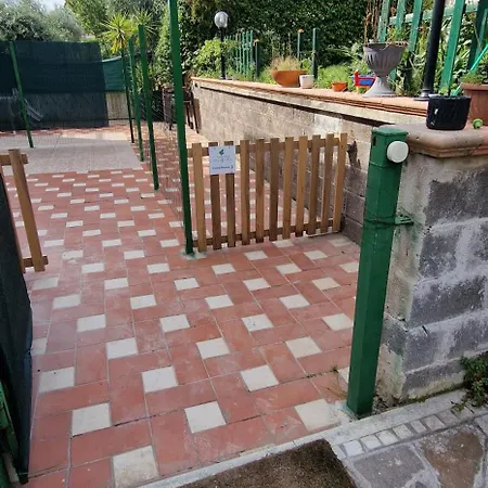 La Casa Tra Gli Ulivi Di Fonte Nuova 2 Dom wakacyjny